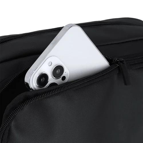 Beauty Case in morbido PU con chiusure a zip e tiranti metallici