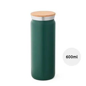 Borraccia termica a doppio strato in acciaio inox con interno in rame e tappo in sughero capacità 600ml