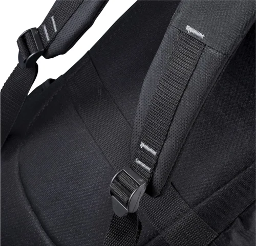 Zaino porta pc multitasca da 15" in poliestere 600D con tasca frontale dotata di tecnologia RFID e aggancio trolley