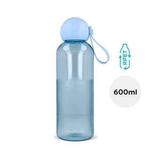 Borraccia Sagaform Ture da 600ml realizzata con materiali riciclati e senza BPA