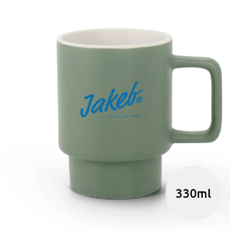 Tazza in ceramica colorata impilabile da 330ml con finitura opaca e scatola regalo in carta kraft
