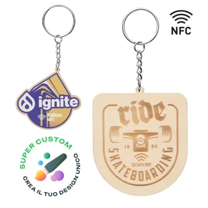 Portachiavi NFC in legno di forma personalizzata