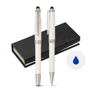Set con penna roller e penna a sfera in metallo con finiture geometriche e refill blu in confezione regalo foderata