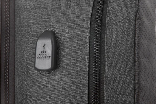 Zaino porta pc multitasca da 17'' in poliestere 600D con protezione RFID e spallacci imbottiti