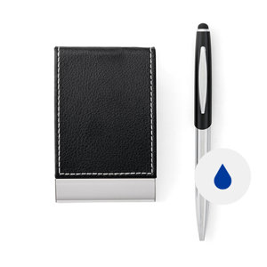 Set composto da penna a sfera in metallo con refill blu e punta touch e porta biglietti da visita in metallo e similpelle forniti in confezione regalo