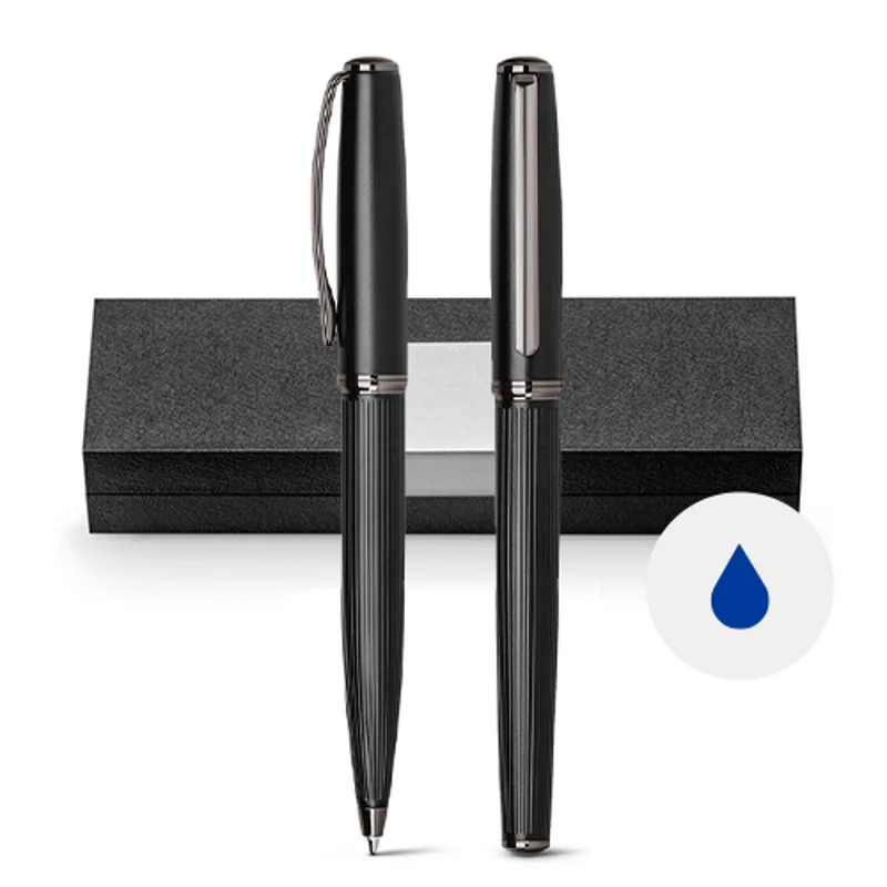 Set con penna roller e penna a sfera in metallo con refill blu fornita in scatola regalo imbottita