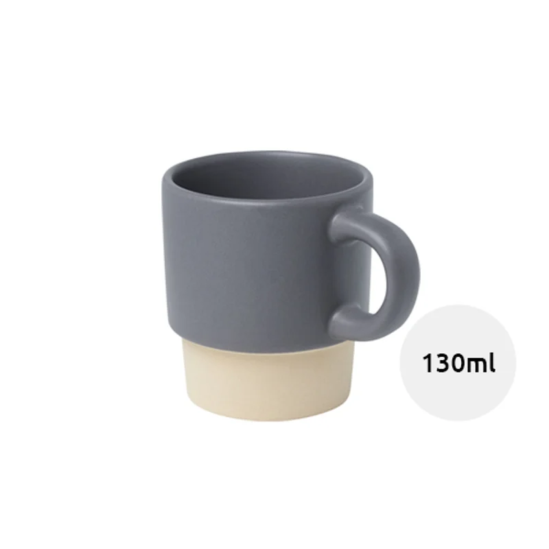 Tazza per caffè espresso impilabile con fondo in argilla finitura opaca confezione regalo in cartone riciclato inclusa da 130ml