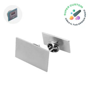 Spilla in metallo rettangolare con stampa in resina epossidica