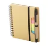 Block note a spirale formato A6 in carta riciclata con 70 fogli a righe segnapagina elastico e penna a sfera in carta riciclata con refill blu