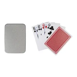 Carte da gioco classiche in carta riciclata in una scatola di latta