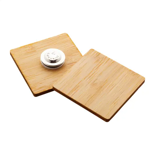Spilla in bambù con fermaglio magnetico