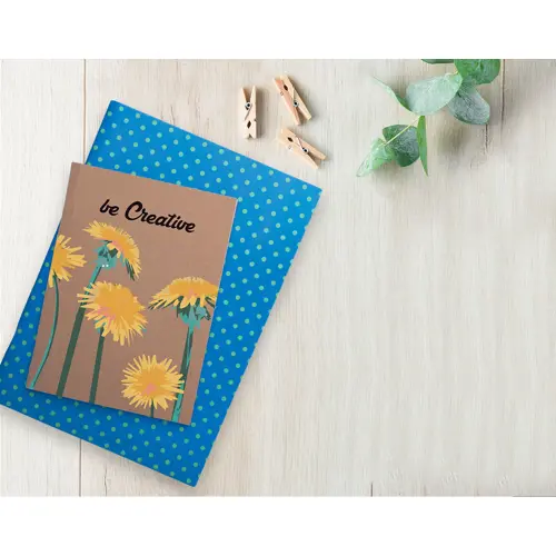 Quaderno A6 con copertina personalizzabile in carta kraft e fogli neutri in carta riciclata