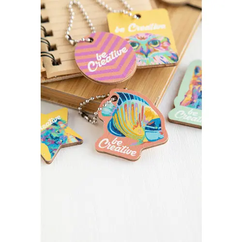 Portachiavi totalmente personalizzabile in multistrato di betulla con stampa in fullcolor