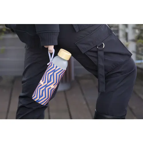 Borraccia vetro da 500ml e tappo bambù con copertura in feltro RPET completamente personalizzabile