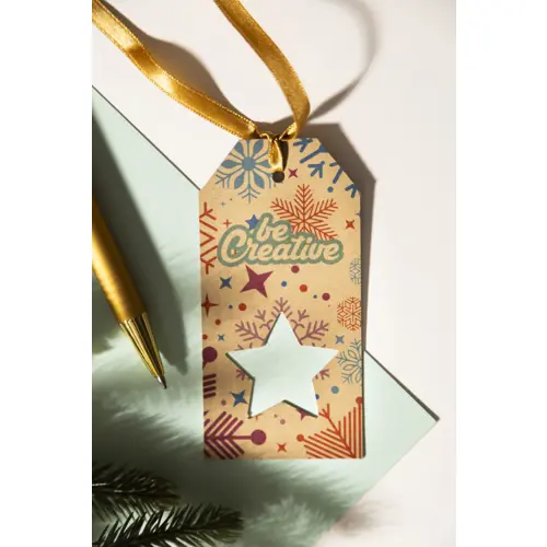 Etichetta natalizia personalizzata in carta kraft e nastro dorato