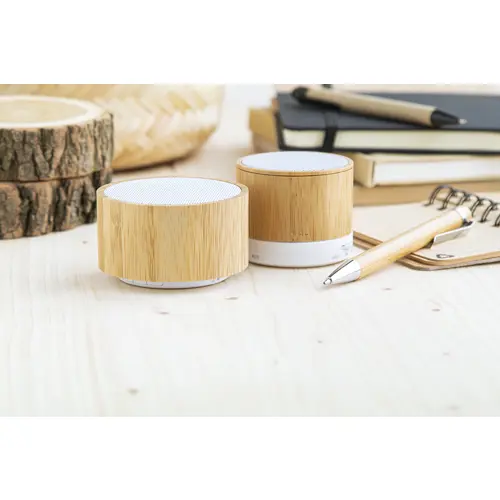 Cassa Bluetooth dal rivestimento in bambù con funzione di chiamata vivavoce e radio