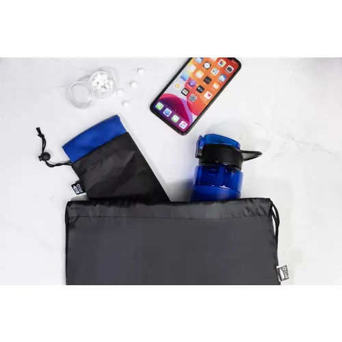 Sacca in RPET riciclato colorata con chiusura a coulisse da 70gr 34x42cm