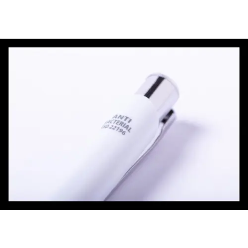 Penna a sfera in plastica antibatterica bianca con punta touch con meccanismo a scatto e refill blu