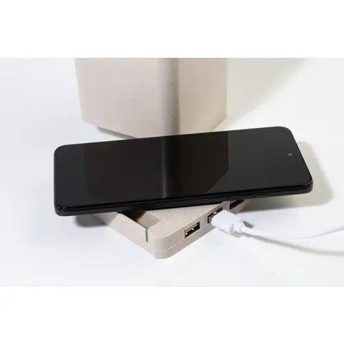 Portapenne in plastica ecologica con porta cellulare, caricabatterie wireless