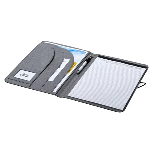 Cartella in RPET con chiusura ad elastico e blocco appunti in formato A4 e vari scomparti interni