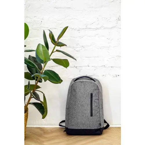 Zaino porta PC da 15" in RPET con tasca antitaccheggio nascosta e aggancio trolley