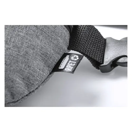 Marsupio in RPET con chiusura zip e cintura regolabile 270x150mm