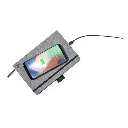 Block notes A5 con copertina in RPET e caricabatterie wireless sul fronte e 80 fogli a righe