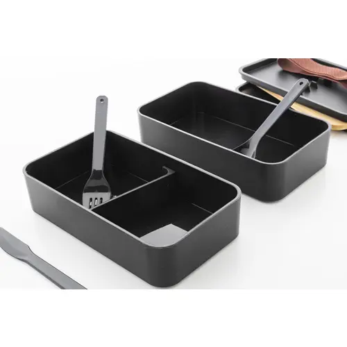 Porta pranzo a 2 scomparti contenitore e posate in plastica e coperchio bambù da 700ml