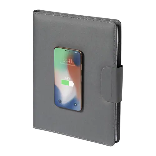 Cartella portadocumenti in RPET con block note A4 da 20 fogli a righe e caricabatterie rapido magnetico wireless 10W