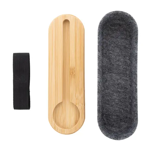Astuccio in feltro RPET con coperchio in bambù completo di righello portacellulare ed elastico di chiusura