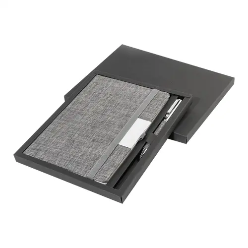 Set block note A5 in RPET fogli a righe elastico in gomma penna a sfera in metallo con rivestimento in poliestere RPET e refill blu in scatola regalo