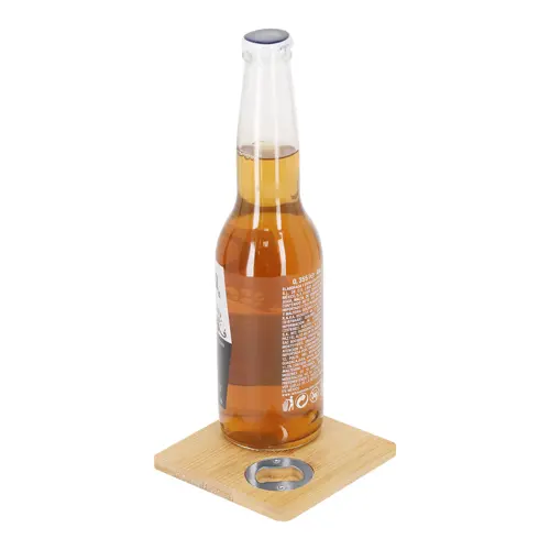 Sottobicchiere in bambù con apribottiglie