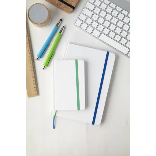 Block Notes A6 con copertina in cartoncino e 80 fogli neutri e con elastico e segnapagine in coordinato