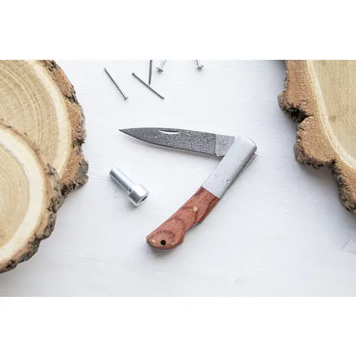 Coltello temperino in acciaio con rivestimento in legno e chiusura di sicurezza 165×15×13 mm