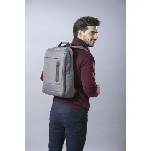 Zaino porta pc da 15" in poliestere 600D con schienale ergonomico e spallacci imbottiti