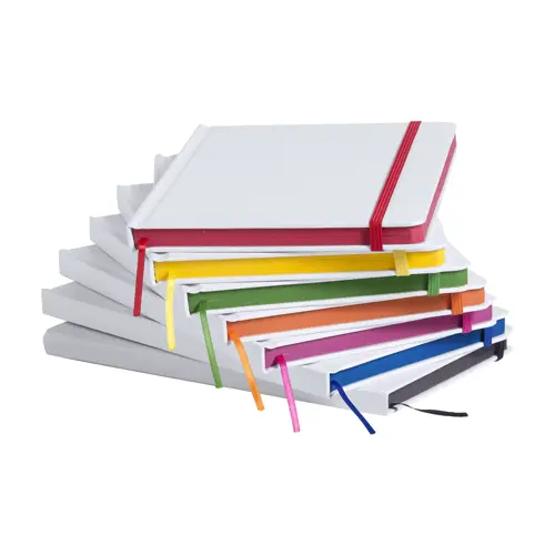 Block notes A5 con copertina in carta con fogli neutri e bordo colorato in coordinato