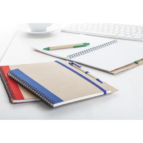 Block notes A5 copertina in carta riciclata e 60 fogli neutri con penna abbinata in refill blu