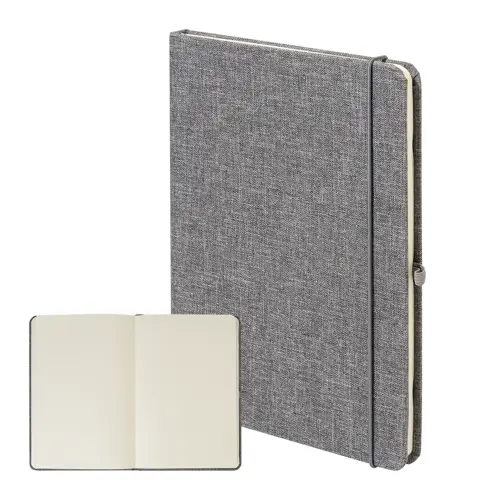Block notes A5 con copertina in RPET e 80 fogli neutri con segnalibro e portapenna 