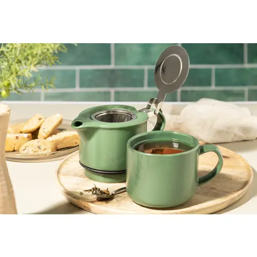 Set da tè in ceramica con finitura opaca composta da teiera e tazza