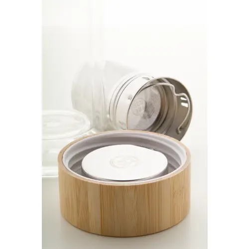 Borraccia in vetro con infusore per tè e coperchio in bambù da 420 ml.