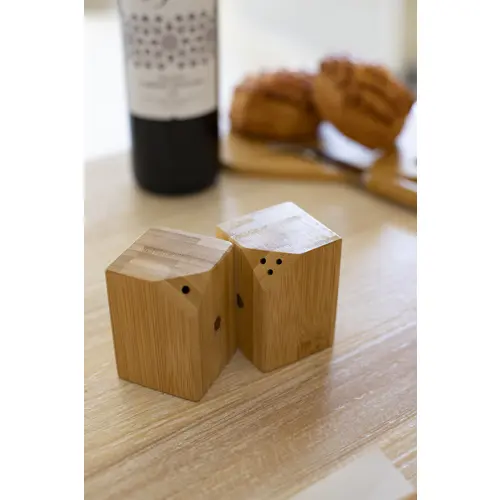 Set per sale e pepe in bambù