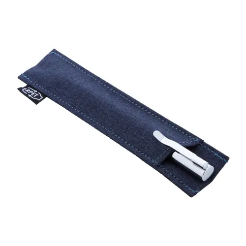 Penna a sfera in metallo con meccanismo a rotazione e fusto rivestito in poliestere RPET  con astuccio coordinato in RPET refill blu