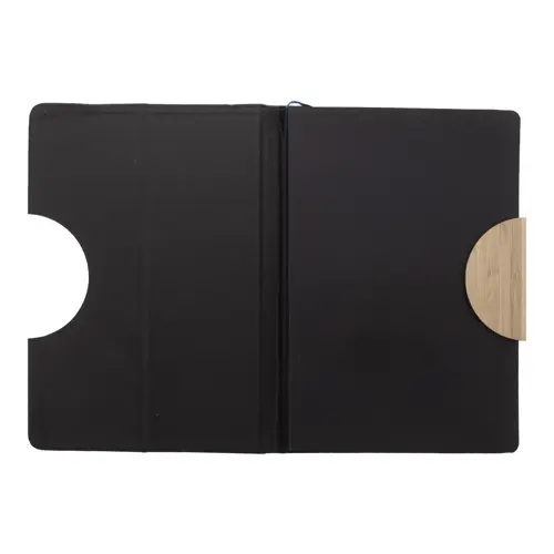 Block notes A5 con copertina in RPET e 80 fogli a righe in carta riciclata con inserto in bambù portacellulare