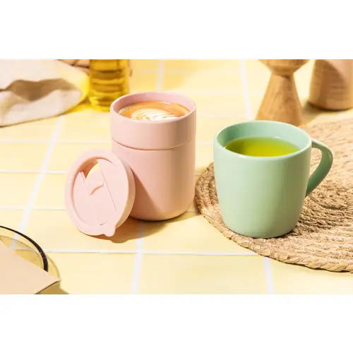 Tazza da viaggio da 300ml in ceramica rivestita con silicone e coperchio in plastica PP