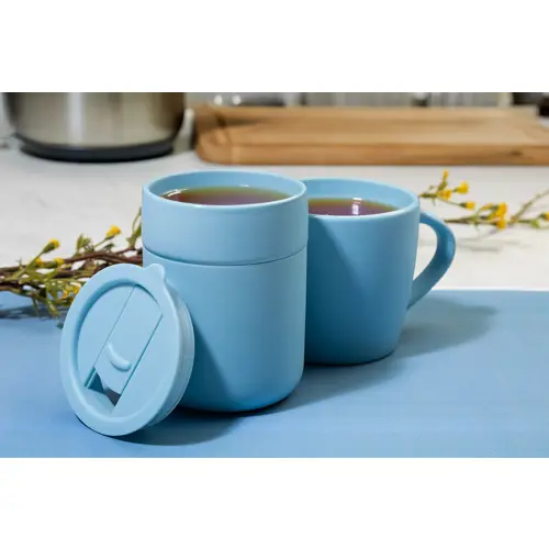 Tazza da viaggio da 300ml in ceramica rivestita con silicone e coperchio in plastica PP