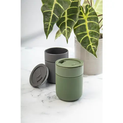 Tazza da viaggio da 300ml in ceramica rivestita con silicone e coperchio in plastica PP