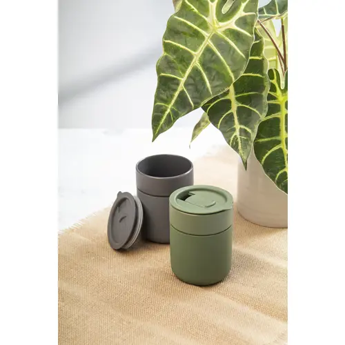 Tazza da viaggio da 300ml in ceramica rivestita con silicone e coperchio in plastica PP