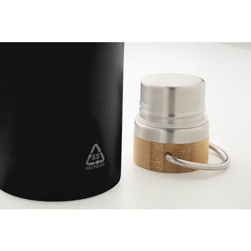 Borraccia doppia parete in acciaio inox riciclato con coperchio in bambù e manico 500ml