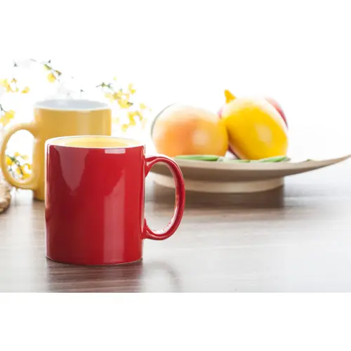 Tazza in ceramica dai colori metallici con parete interna bianca 300 ml