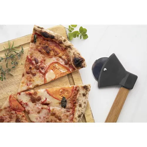 Taglia pizza a forma di ascia con manico in bambù e lama inox